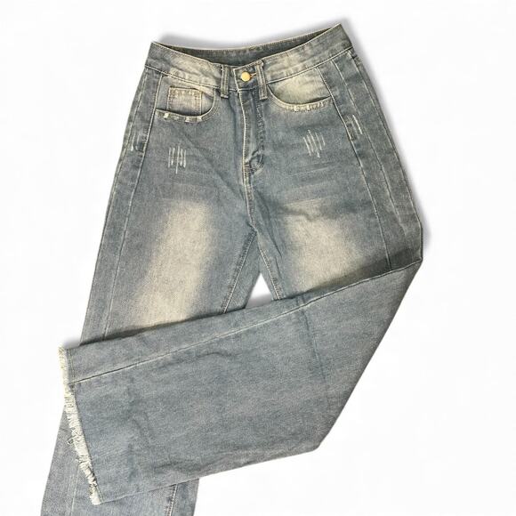 Wide Leg Raw Hem Vintage Light Wash Jeans – Size S - Picture 10 of 13